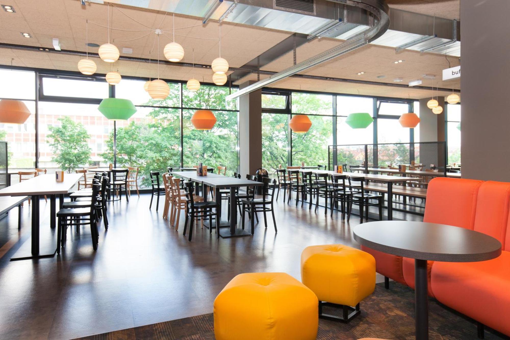 Hostel A&o Rhea